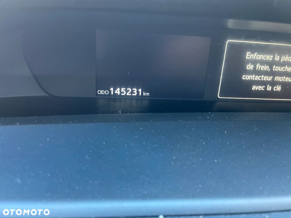 Toyota Prius Hybrid - 37