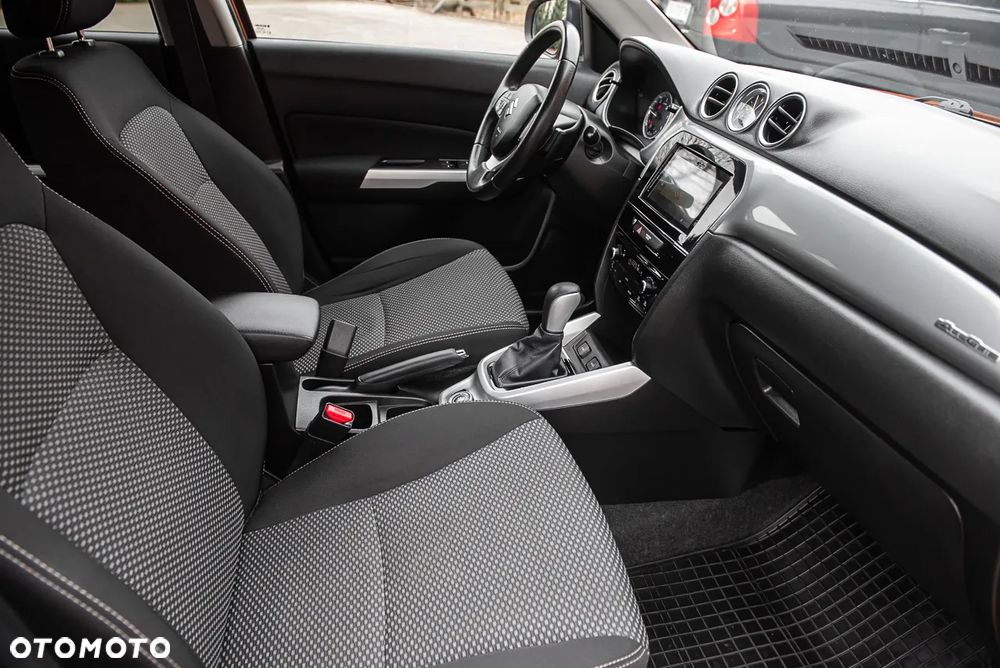 Suzuki Vitara 1.6 DDiS (4x4) Allgrip TCSS Comfort+ - 31