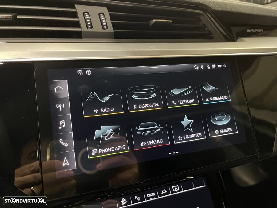 Audi e-tron 55 quattro S line - 18