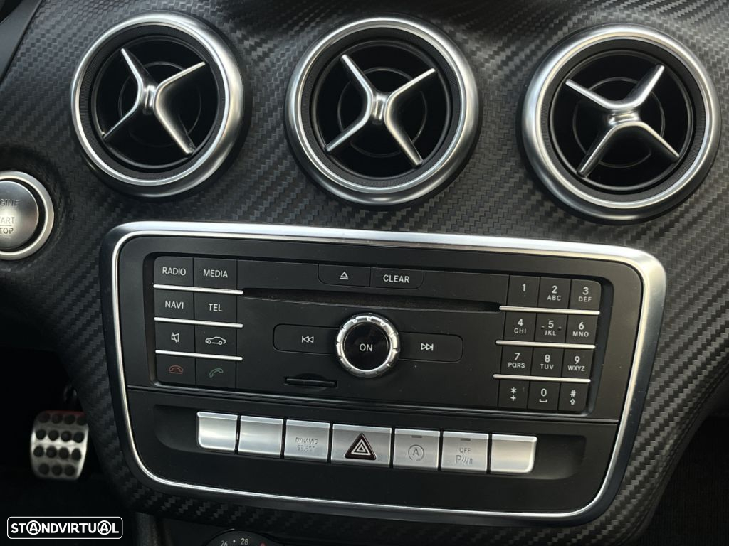 Mercedes-Benz A 200 d AMG Line - 24