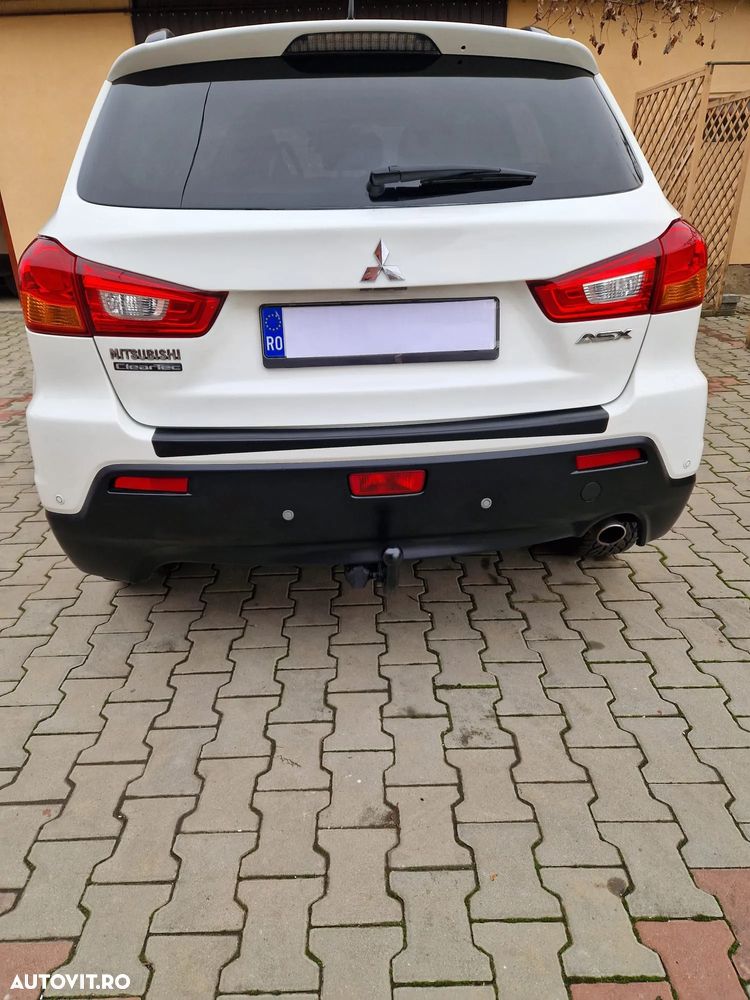 Mitsubishi ASX 1.8 DI-D 2WD Inform - 10
