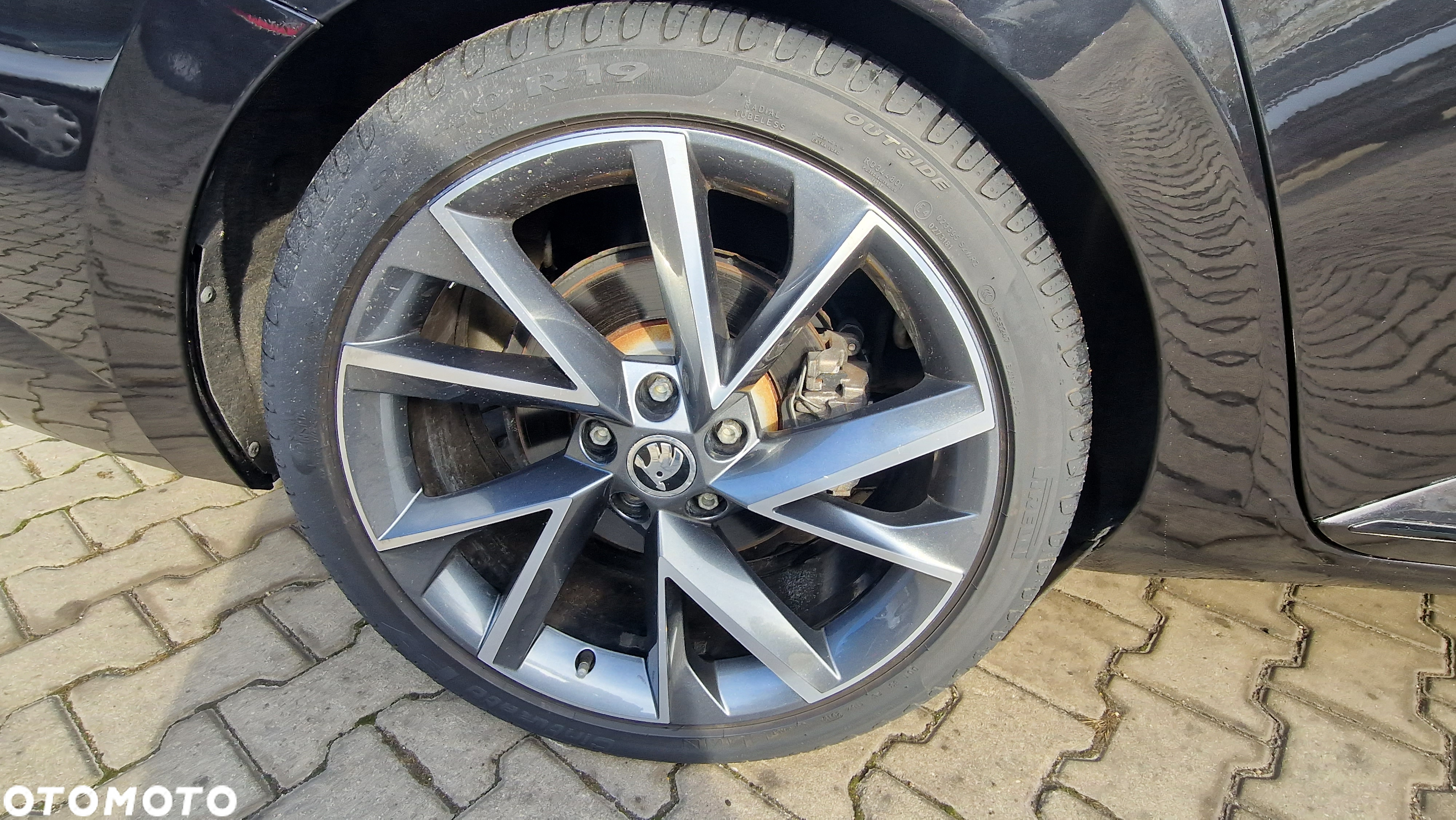 Skoda Superb 1.5 TSI ACT DSG Sportline - 5