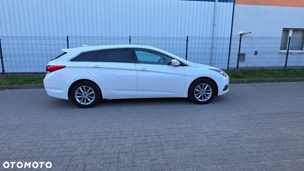 Hyundai i40 Kombi 1.7 CRDi DCT Premium - 24