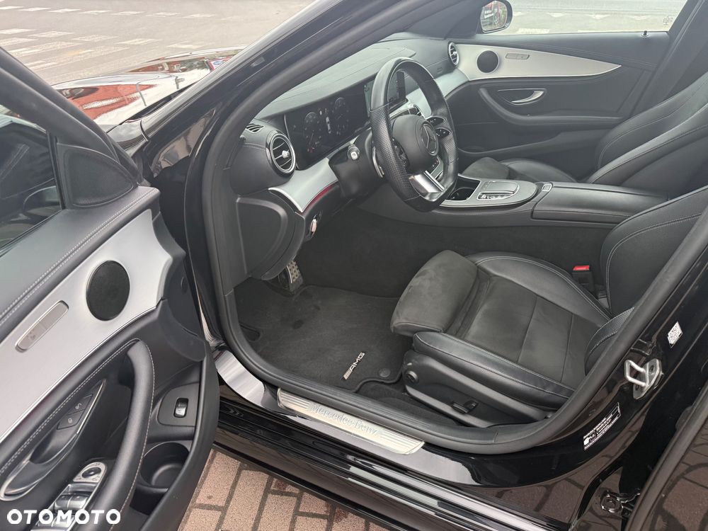 Mercedes-Benz Klasa E 220 d 9G-TRONIC AMG Line - 9