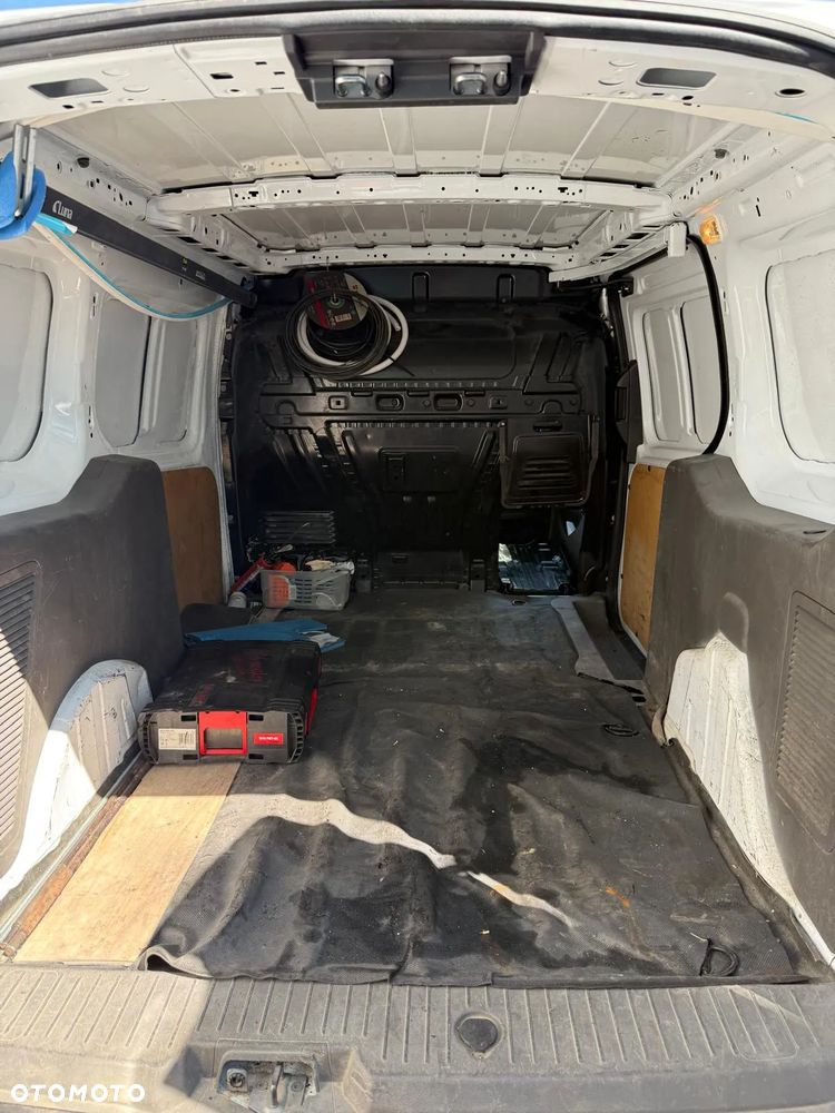 Ford Connect - 6