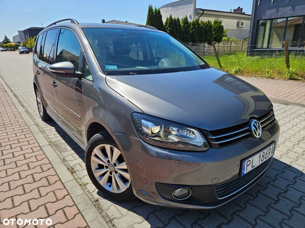Volkswagen Touran - 8