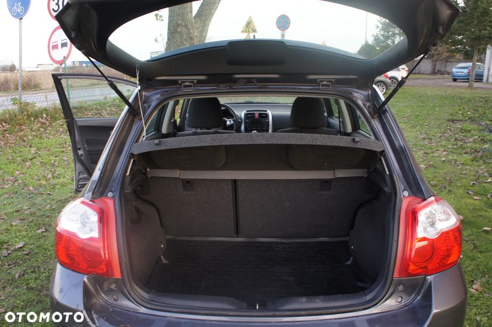 Toyota Auris 1.4 D-4D Luna EU5 - 5