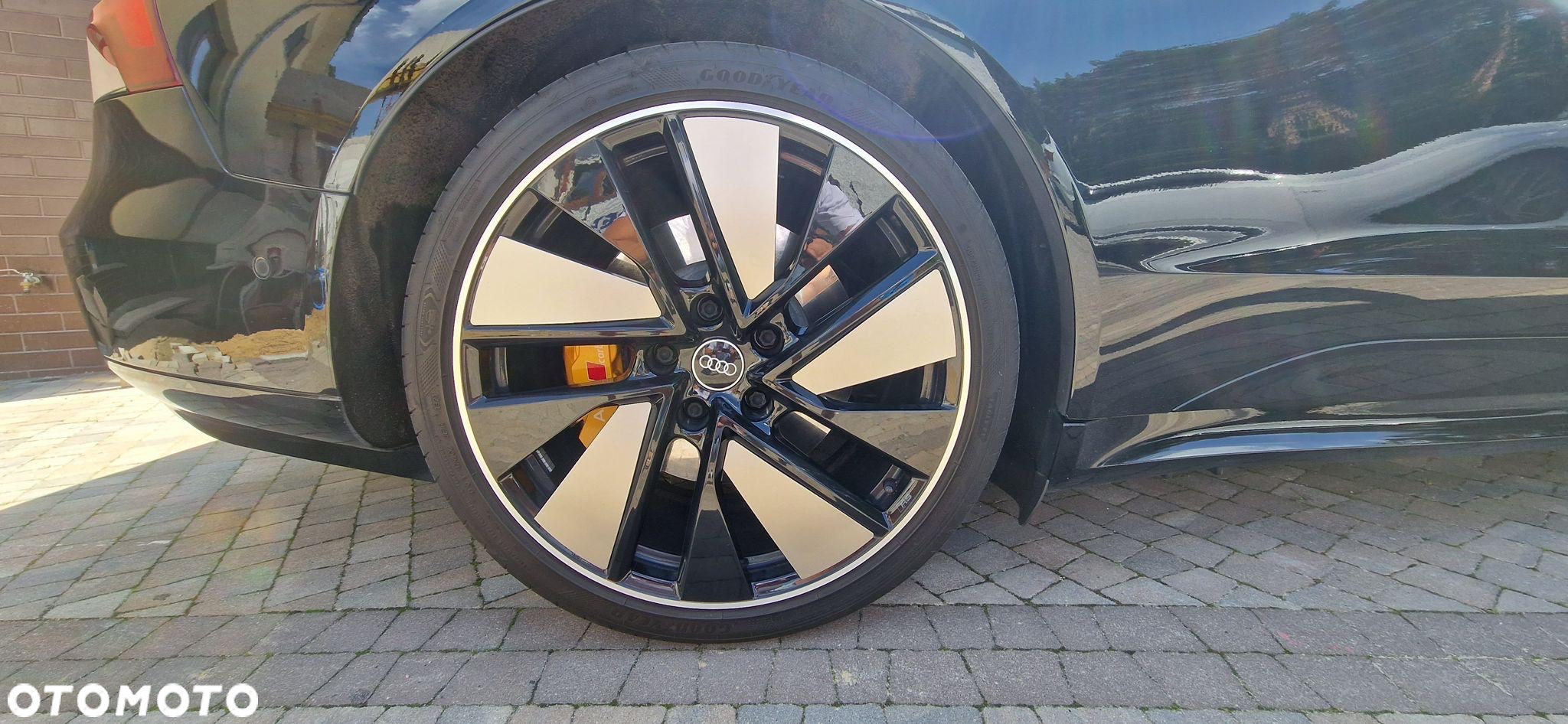Audi e-tron S Quattro - 33