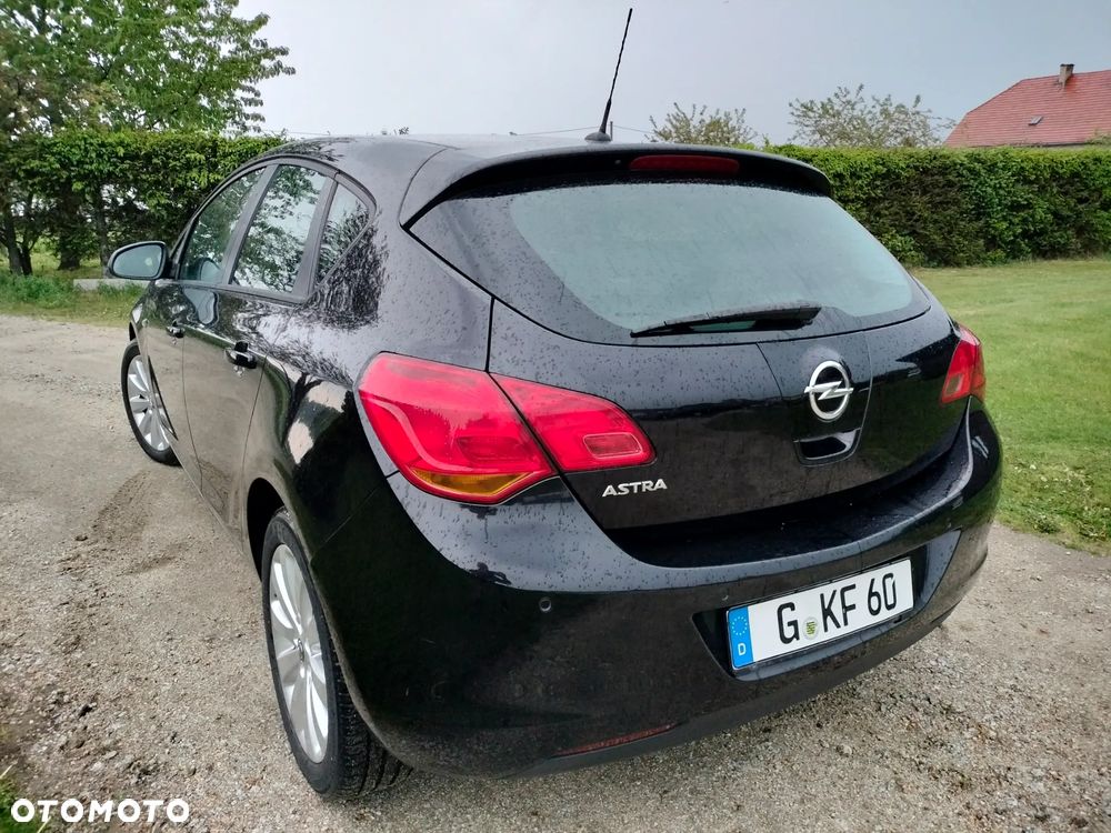 Opel Astra - 11