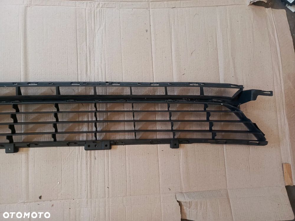KRATKA ZDERZAKA PRZÓD RENAULT MEGANE III LIFT 622547366R - 5