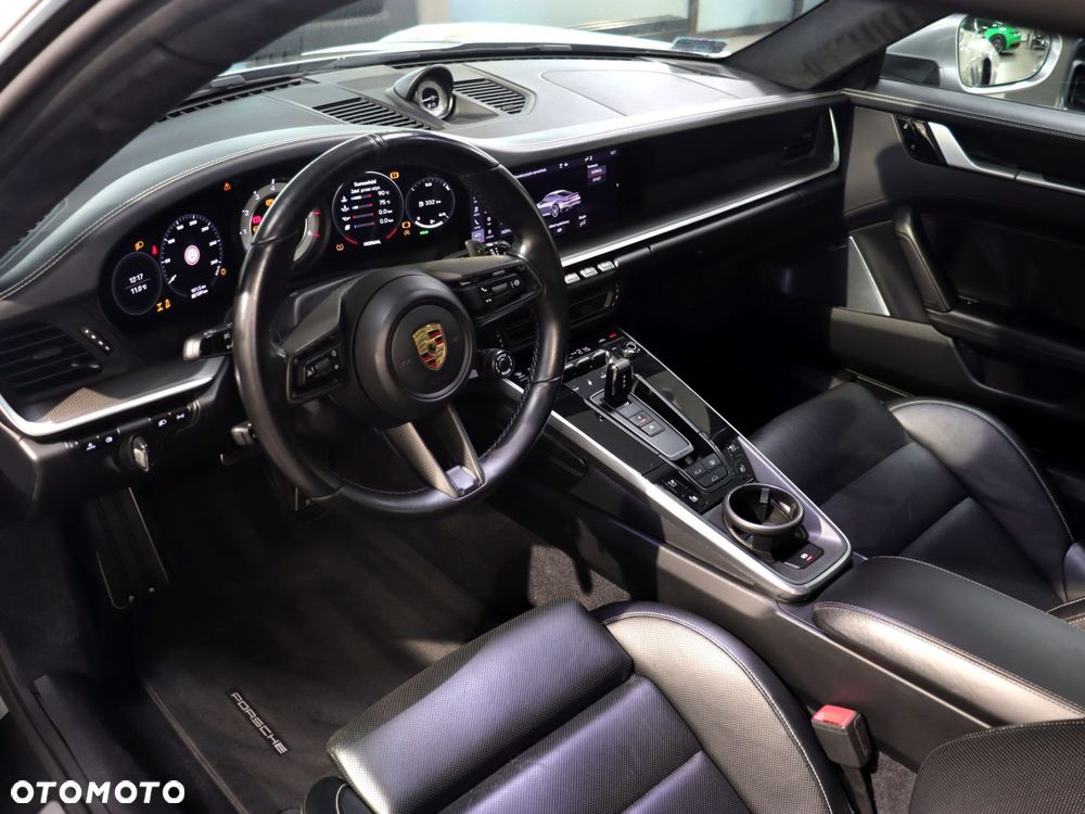 Porsche 911 Turbo S - 15