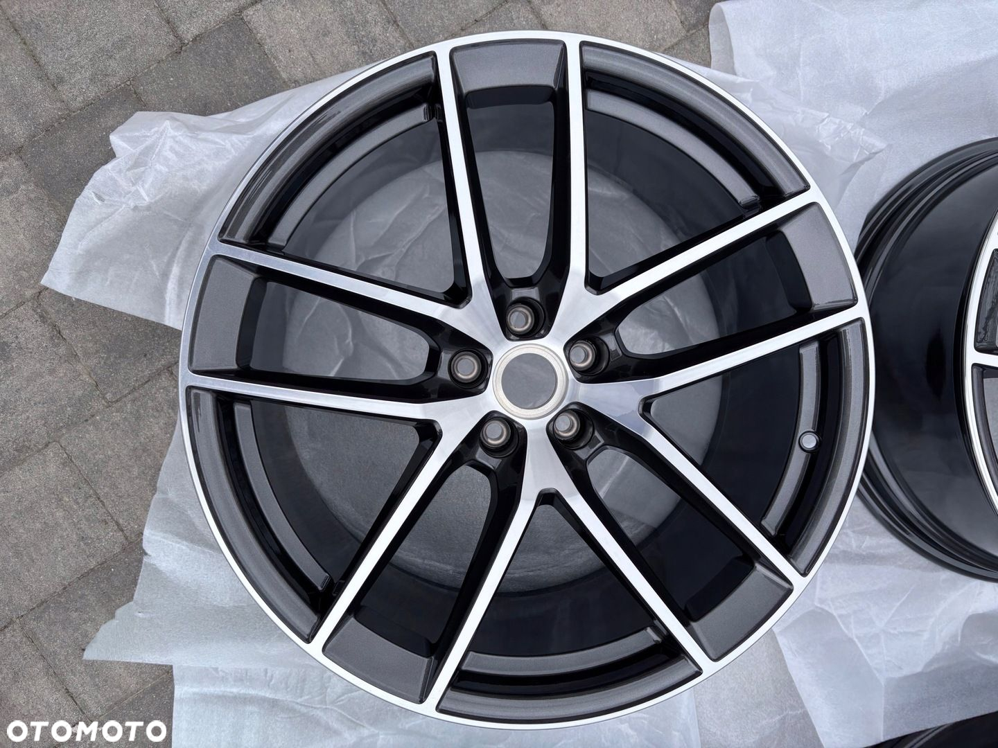 Nowe oryginalne felgi Porsche OE 9j i 10J x 20" 5x112 MACAN TURBO GTS III - 7