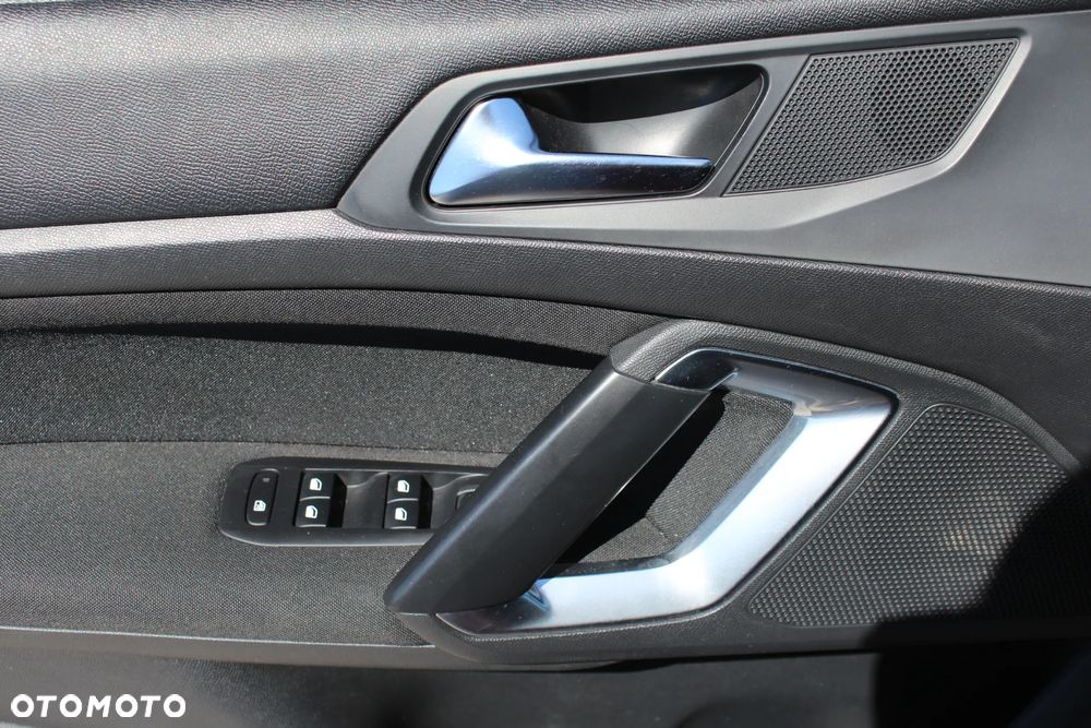 Peugeot 308 2.0 HDi Allure - 17