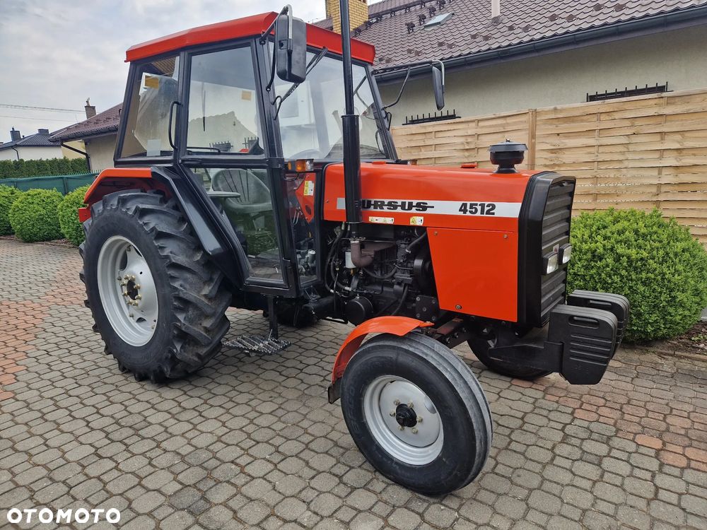 Ursus 4512 - 3