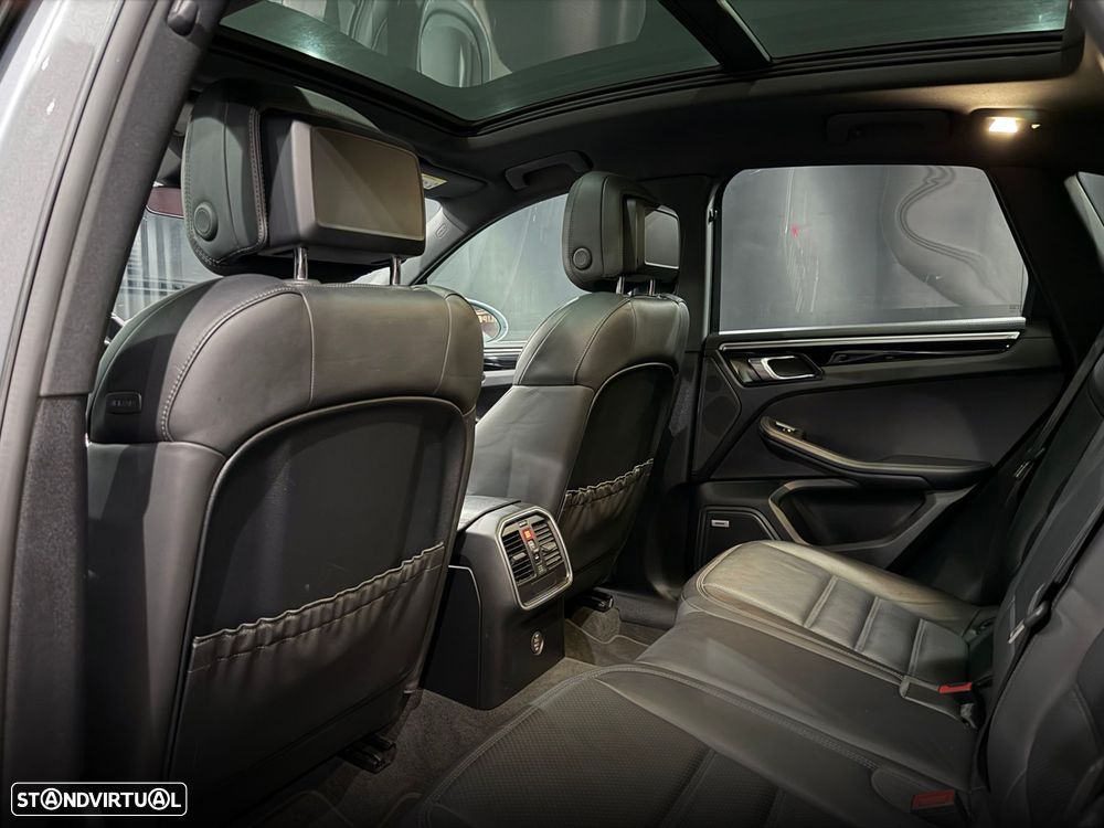 Porsche Macan S - 32