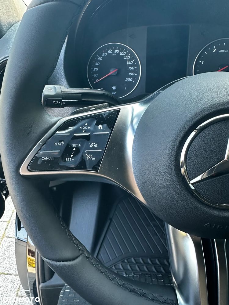 Mercedes-Benz Sprinter - 19