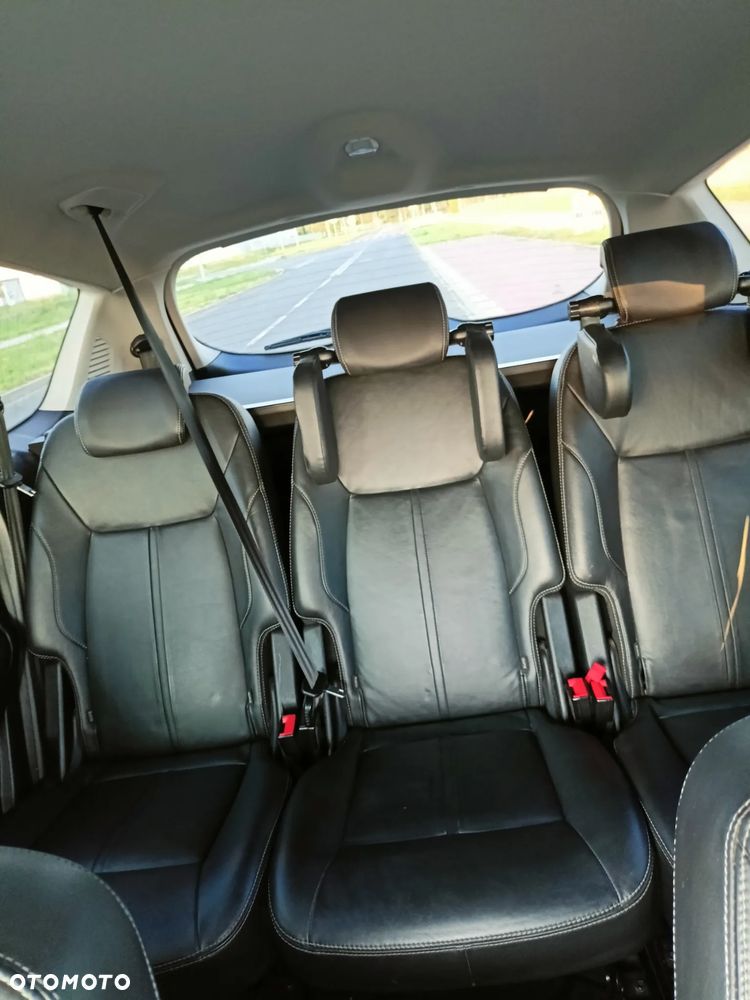 Ford S-Max 2.0 TDCi DPF Titanium - 22
