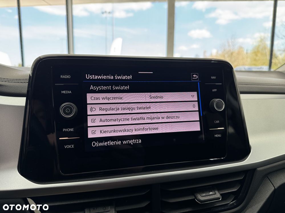 Volkswagen T-Roc - 29