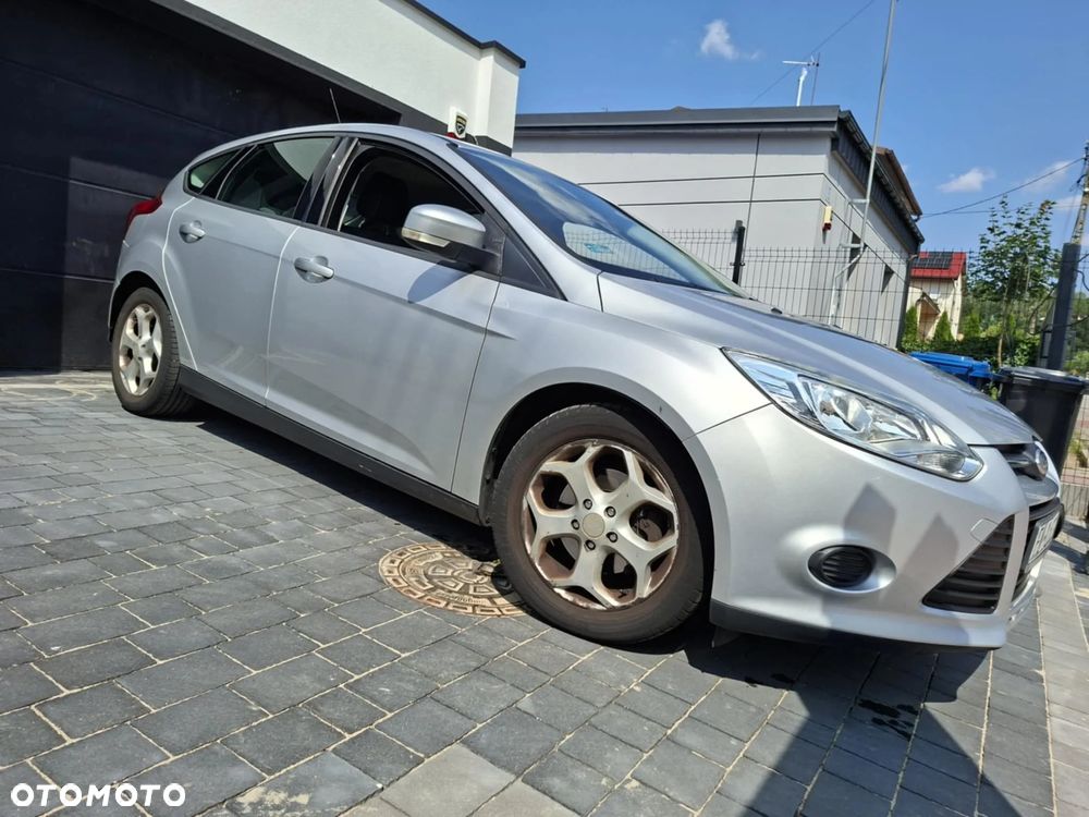 Ford Focus 1.0 EcoBoost Gold X (Trend) - 3