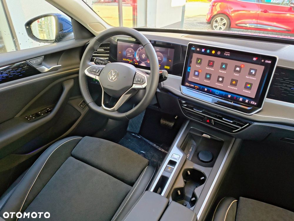 Volkswagen Passat - 12