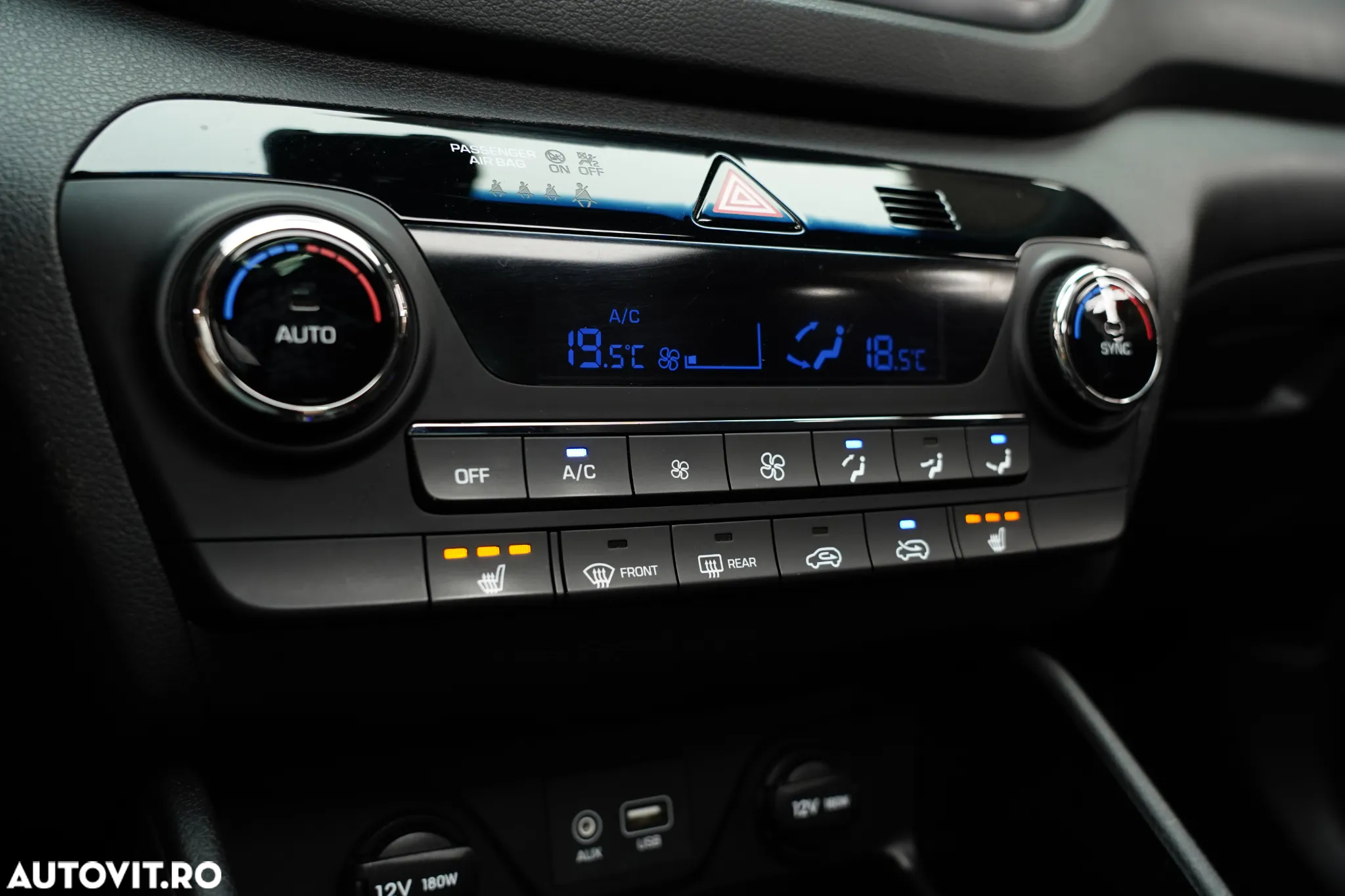 Hyundai Tucson blue 1.7 CRDi 2WD DCT Premium - 35
