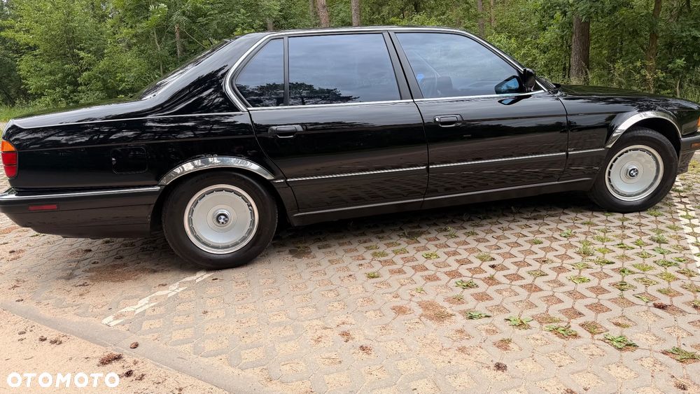 BMW Seria 7 - 33