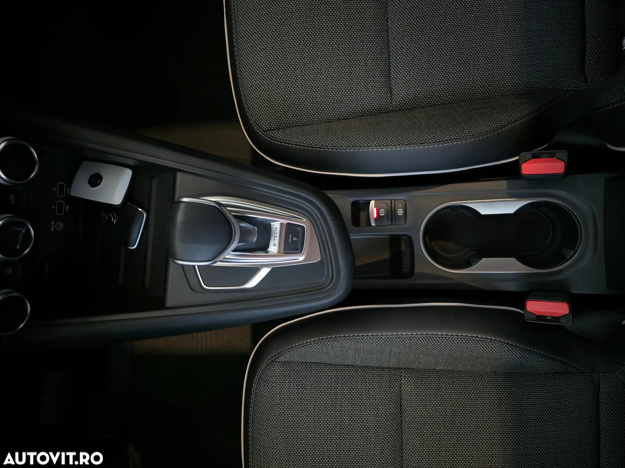 Renault Captur E-Tech Plug-In-Hybrid Intens - 12