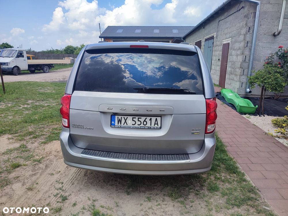 Dodge Grand Caravan - 6