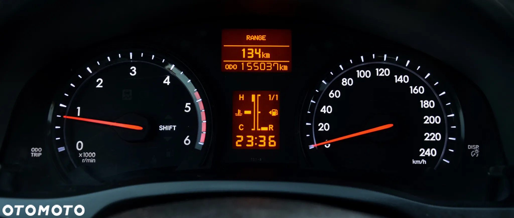 Toyota Avensis 2.0 D-4D Active - 16