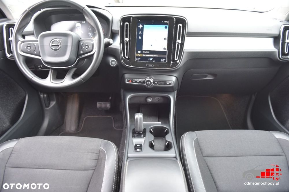 Volvo XC 40 - 22