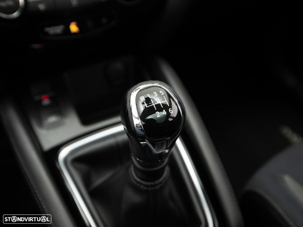 Nissan Qashqai 1.5 dCi N-Connecta - 21