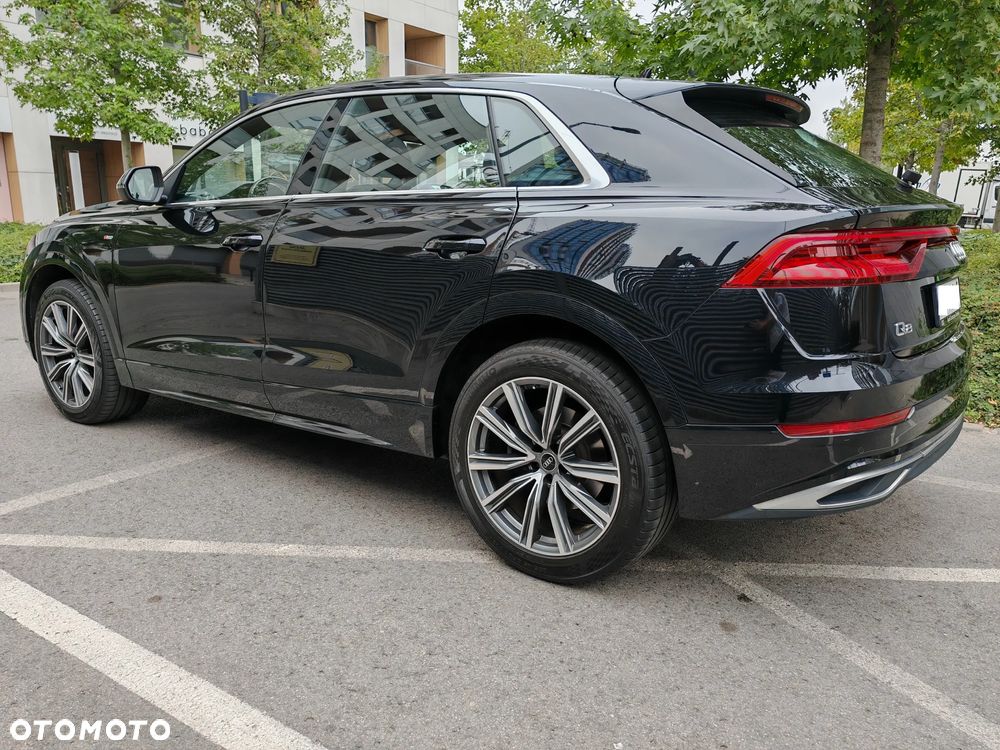 Audi Q8 - 11