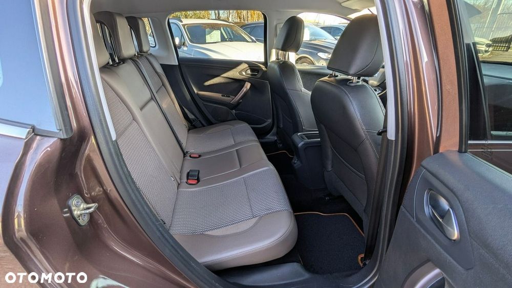 Peugeot 2008 1.6 e-HDi Active S&S - 18