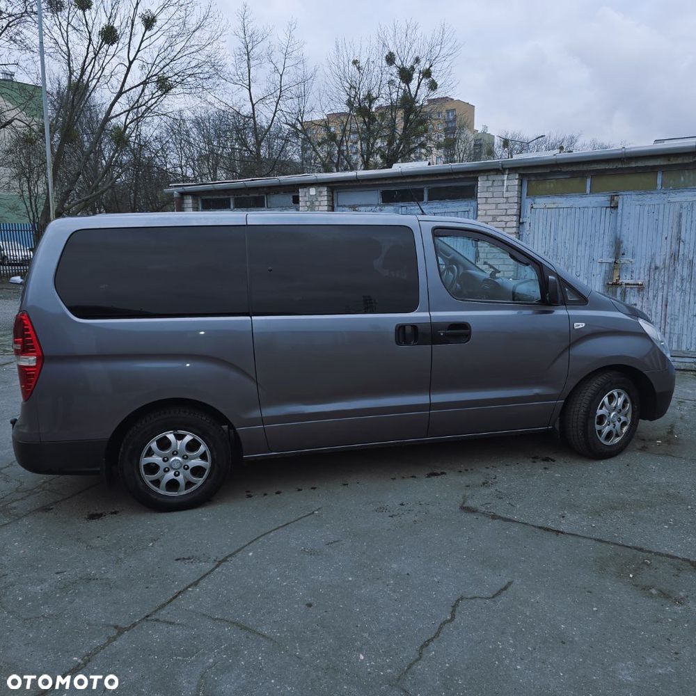Hyundai H-1 2.5 CRDi Comfort - 2