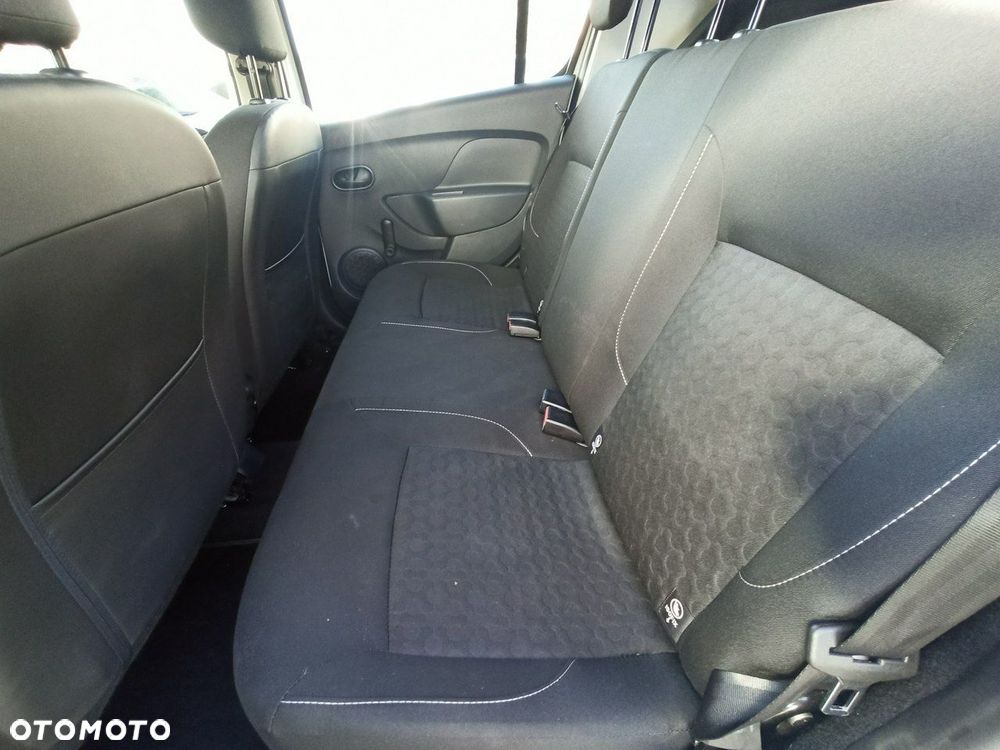 Dacia Sandero - 8
