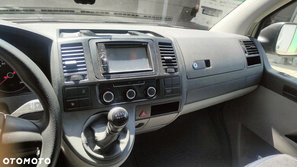 Volkswagen Transporter - 8