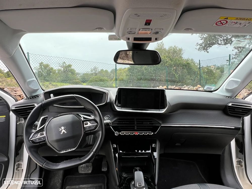 Peugeot 208 1.2 PureTech Allure EAT8 - 17