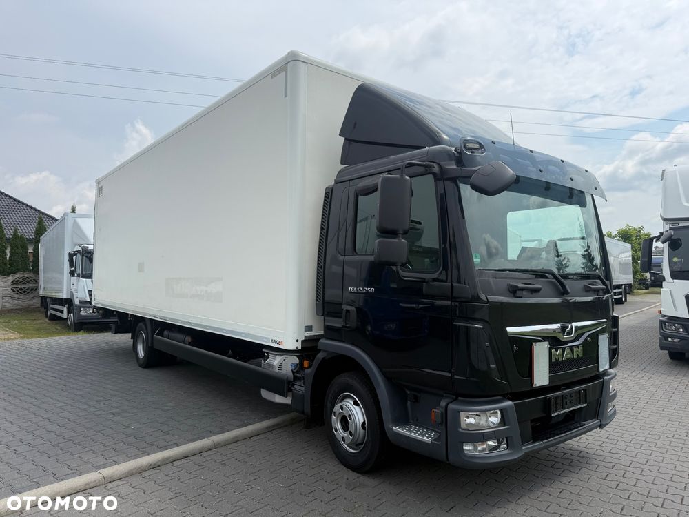 MAN TGL 12.250 - 12