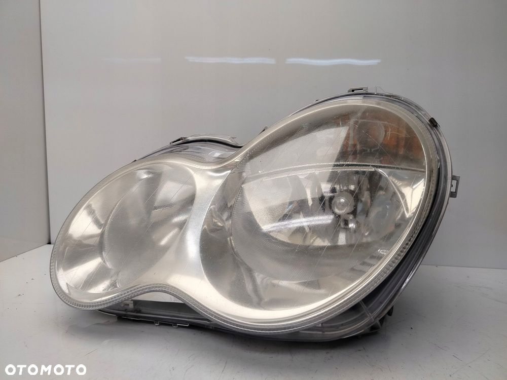 mercedes w203 lift sedan kombi 04r- reflektor lampa lewy przód lewa - 1