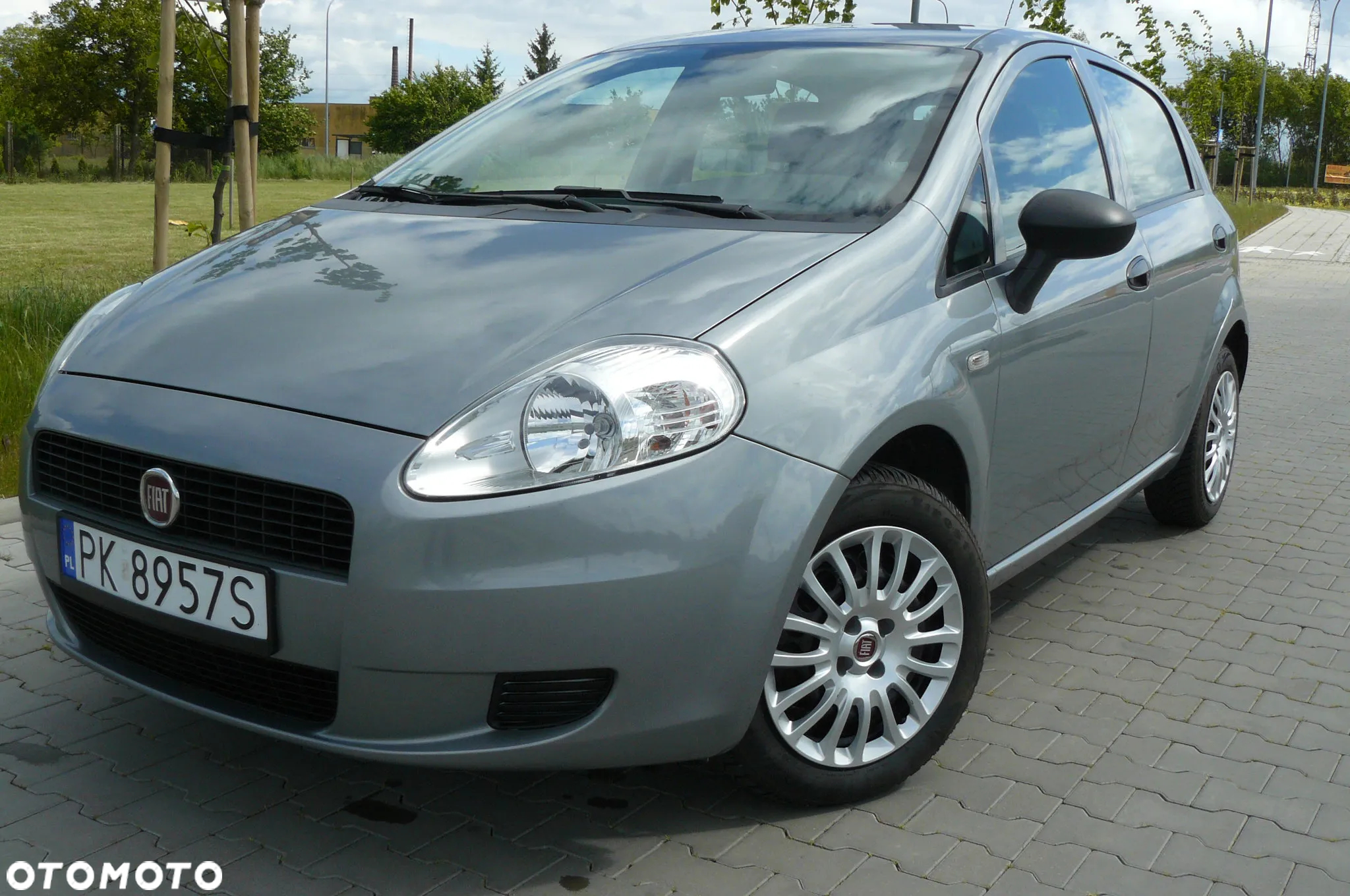 Fiat Grande Punto - 10