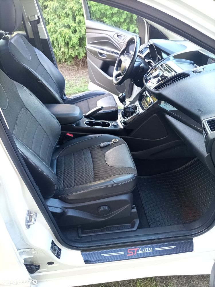 Ford Kuga - 21