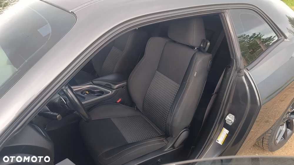 Dodge Challenger 5.7 R/T - 20