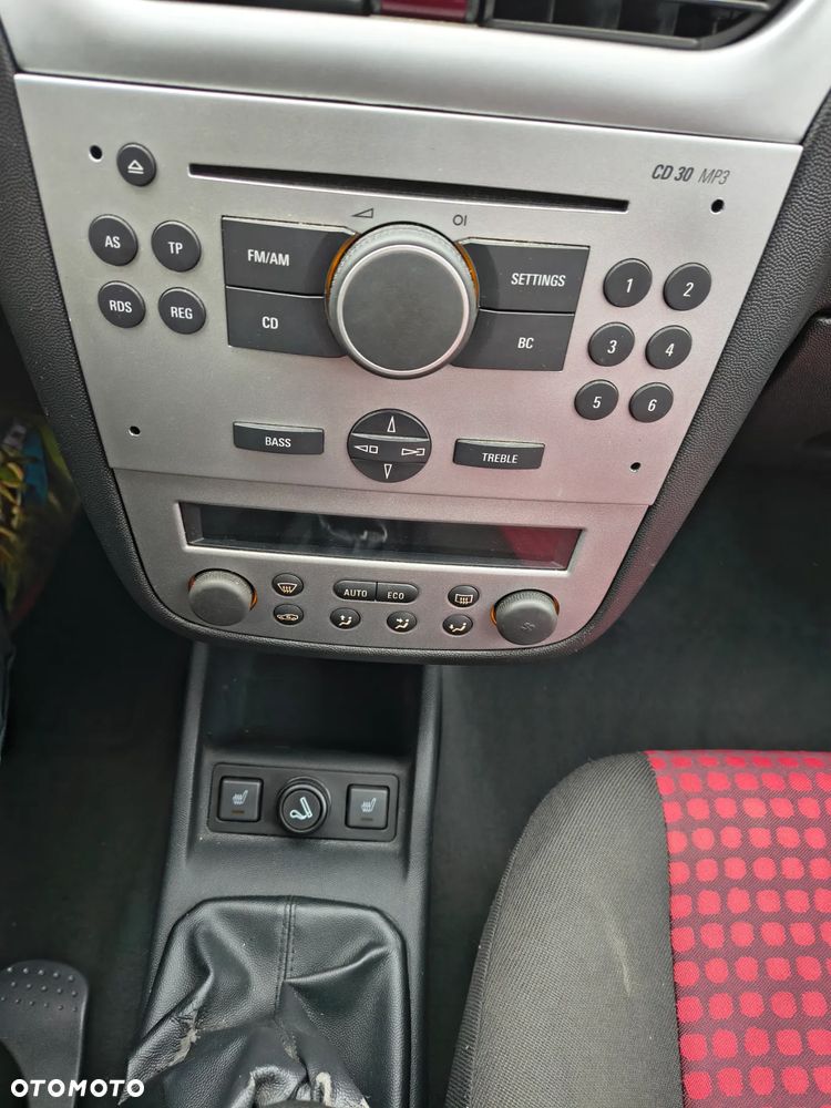 Opel Corsa - 12