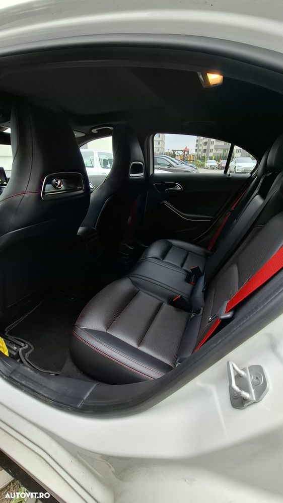 Mercedes-Benz A 45 AMG 4Matic Aut. - 8