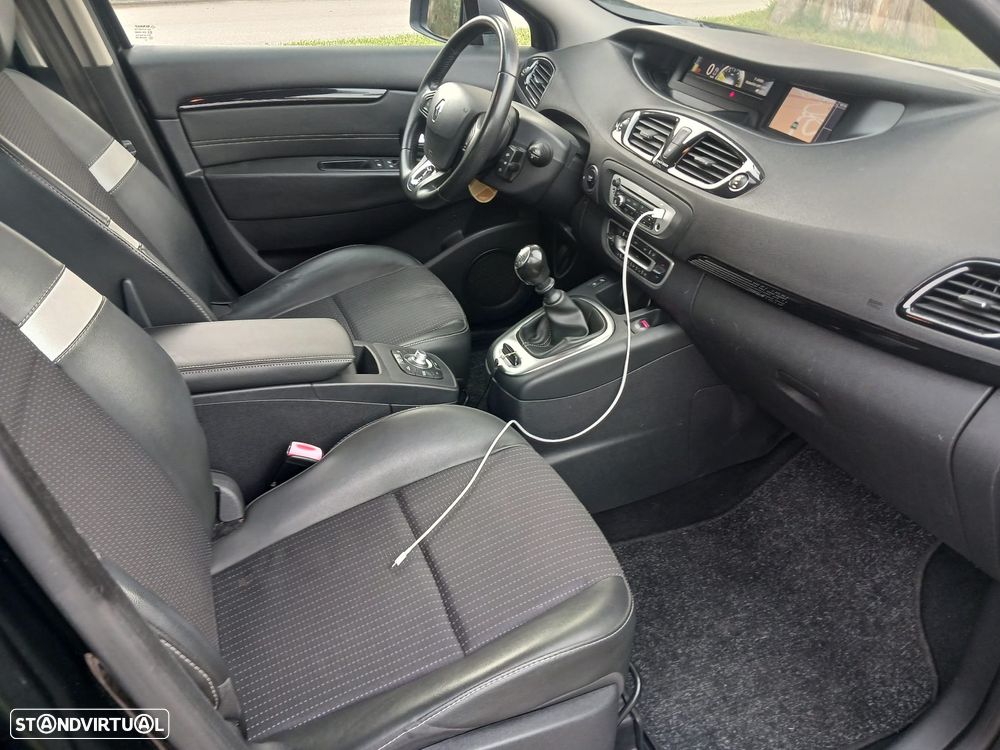 Renault Scénic 1.5 dCi Sport SS - 38