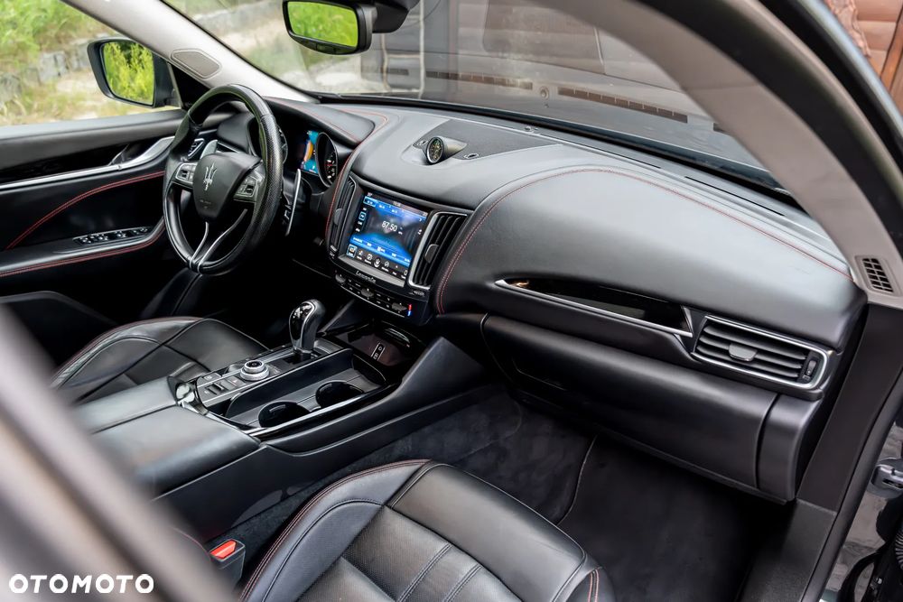 Maserati Levante Q4 GranSport - 24