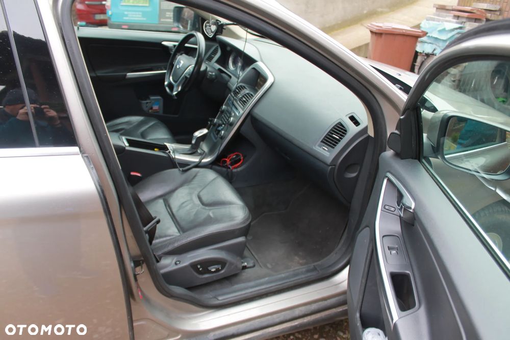 Volvo XC 60 - 18