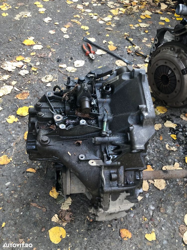 Cutie de viteze manuala Honda Accord  2,4 benzina 2006 - 7