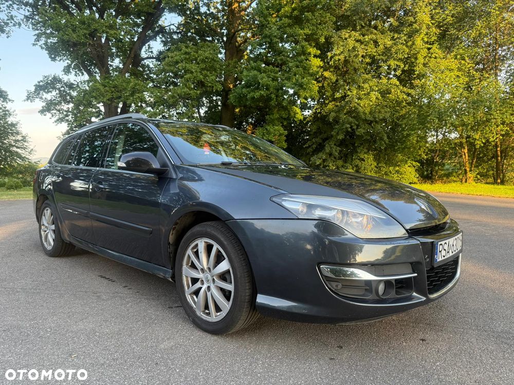 Renault Laguna dCi 110 FAP Bose Edition - 4