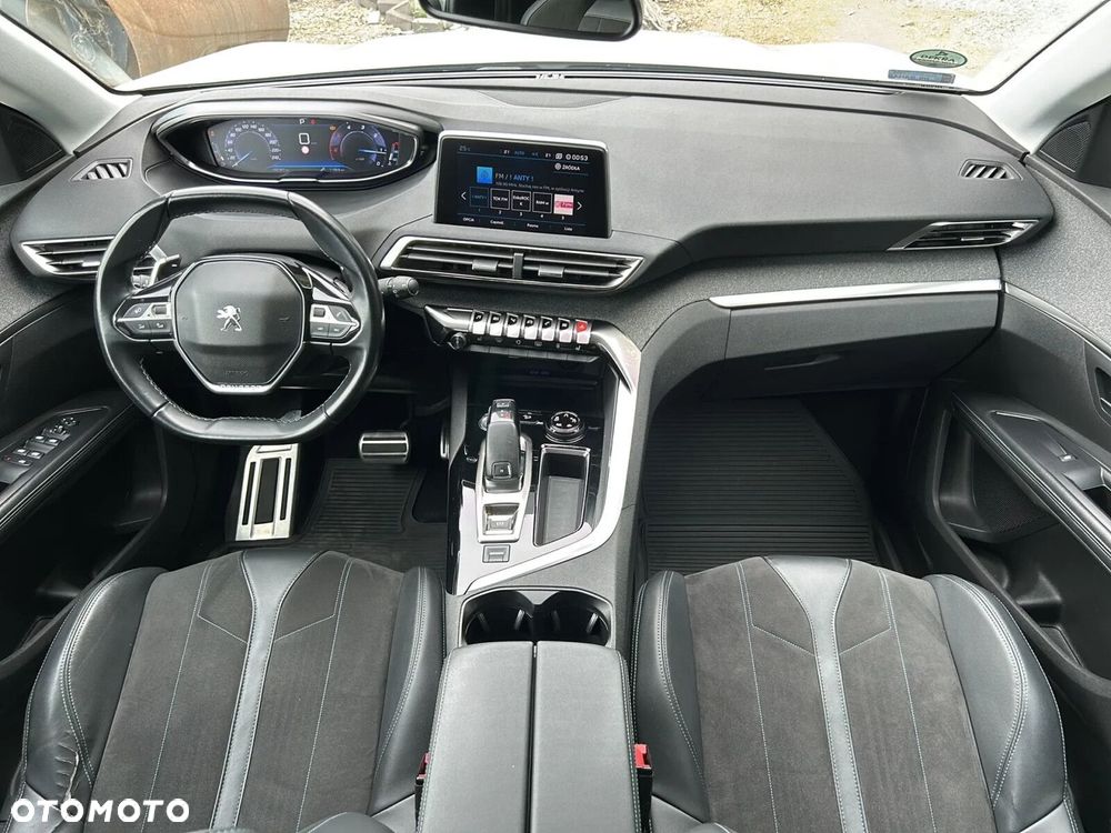 Peugeot 5008 - 5
